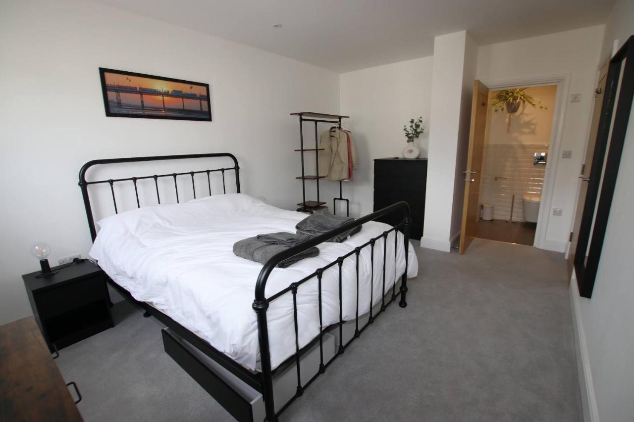 Modern Home For Small Groups By Stones Throw Apartments - Free Parking - Sea View Worthing Exterior foto